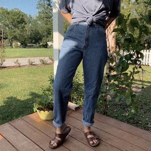 ☼ VINTAGE LEVIS MOM JEANS ☼